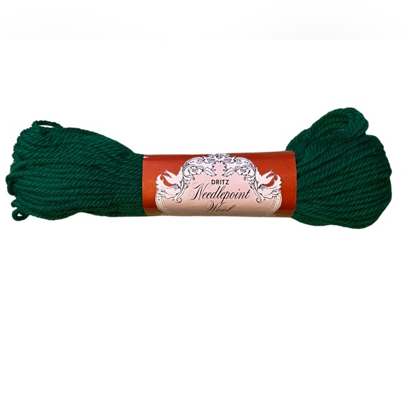 Holly Green VTG NOS Scovill Dritz Luxury 100% Virgin Wool Needlepoint 40 yds - Picture 1 of 5